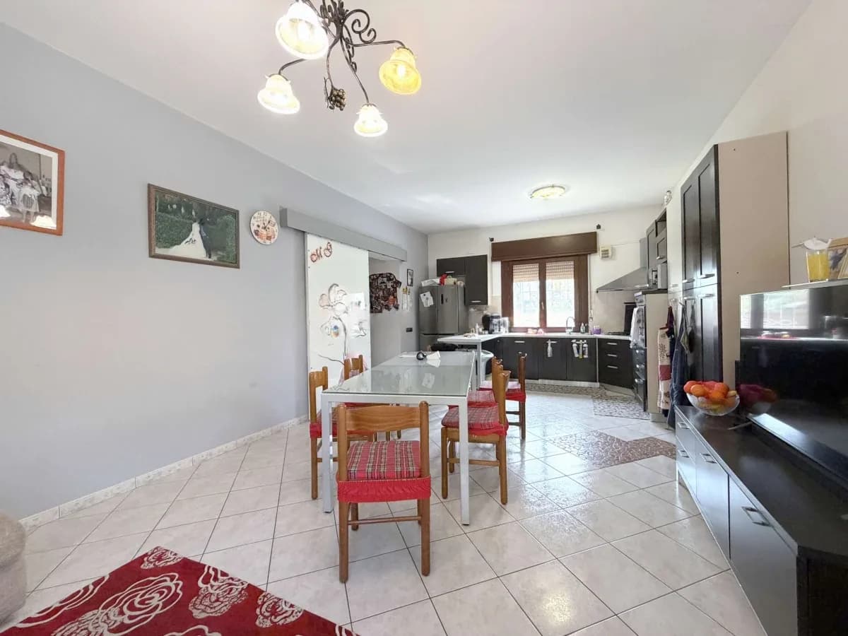 Apartament z ogrodem i garażem w Rosolina (Veneto), zdjęcie 2