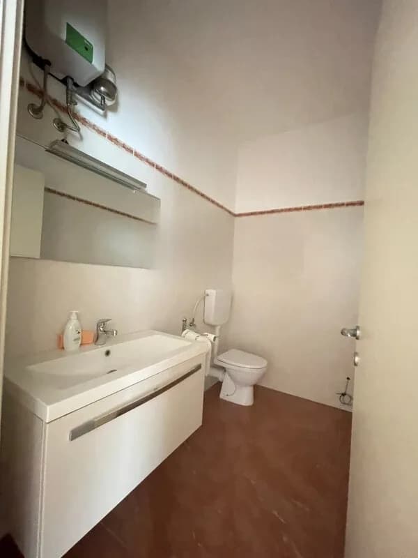 Apartament z potencjałem inwestycyjnym w Grottammare (Marche), zdjęcie 4