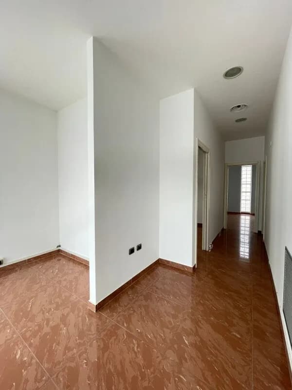 Apartament z potencjałem inwestycyjnym w Grottammare (Marche), zdjęcie 6