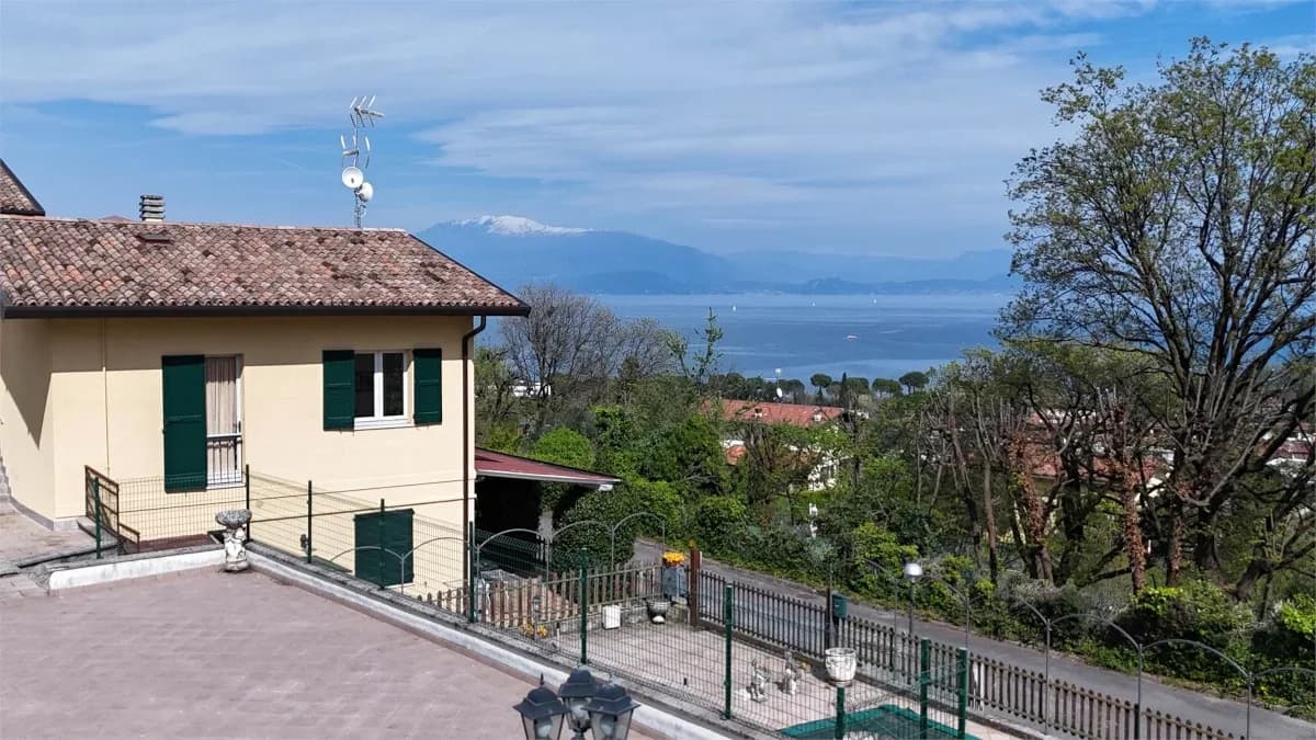 Dom nad Jeziorem Garda w Padenghe sul Garda (Lombardia), zdjęcie 2