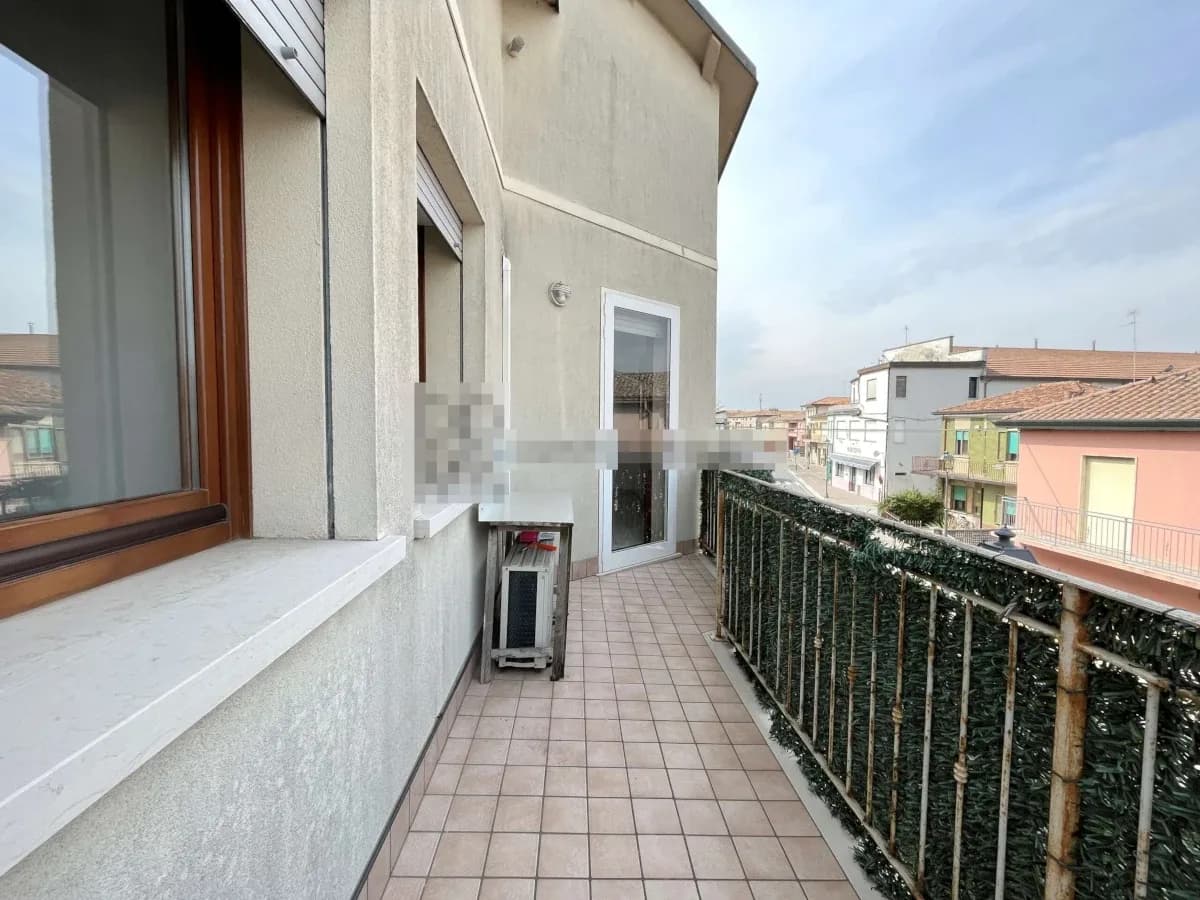 Trzypokojowy apartament w centrum Porto Viro (Veneto), zdjęcie 2